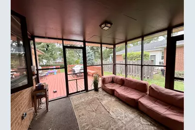 402 S Na Wa Ta Avenue, Mount Prospect, IL 60056 - Photo 13