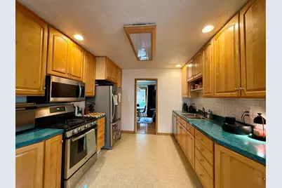 402 S Na Wa Ta Avenue, Mount Prospect, IL 60056 - Photo 9