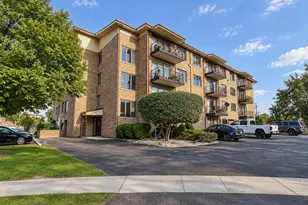 4009 W 93rd Pl, Oak Lawn, IL 60453 - Photo 1