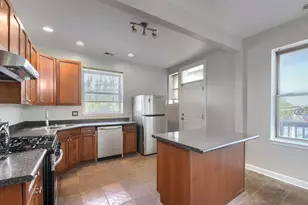7724 S Cornell Ave, Chicago, IL 60649 - Photo 7