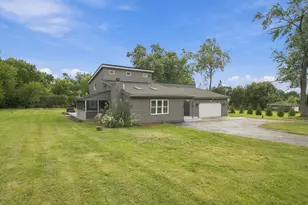 911 Kohley Rd, Lisle, IL 60532 - Photo 1