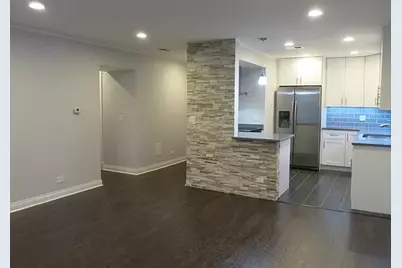 930 Perrie Drive #203, Elk Grove Village, IL 60007 - Photo 3