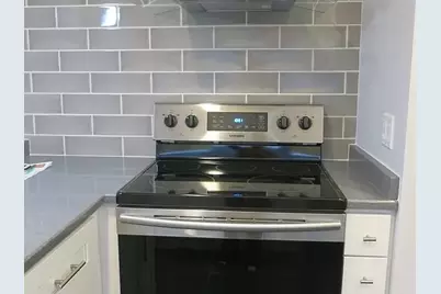 930 Perrie Drive #203, Elk Grove Village, IL 60007 - Photo 5