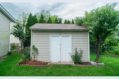 1551 Birch Avenue, Hanover Park, IL 60133 - Photo 17