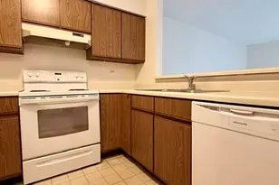 33661 N Royal Oak Ln, Grayslake, IL 60030 - Photo 5