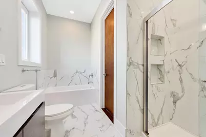 2518 W Division Avenue #3W, Chicago, IL 60622 - Photo 11