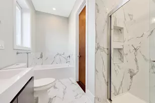 2518 W Division Ave, Chicago, IL 60622 - Photo 11