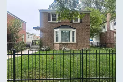 9939 S Paxton Avenue, Chicago, IL 60617 - Photo 1