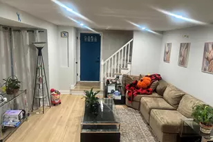 9939 S Paxton Ave, Chicago, IL 60617 - Photo 3