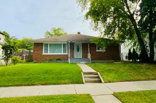 909 Prescott St, Waukegan, IL 60085 - Photo 1