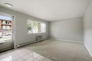 6256 W 64th Pl, Chicago, IL 60638 - Photo 3
