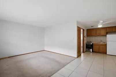 6206 W 64th Place #102, Chicago, IL 60638 - Photo 3