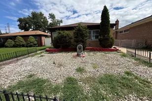 14405 S Calhoun Ave, Burnham, IL 60633 - Photo 1