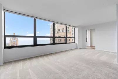 400 E Ohio Street #4402, Chicago, IL 60611 - Photo 9