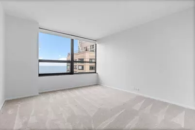 400 E Ohio Street #4402, Chicago, IL 60611 - Photo 17