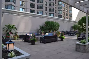 400 E Ohio St, Chicago, IL 60611 - Photo 21