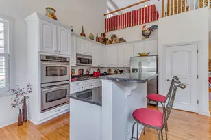 [Address not provided], Naperville, IL 60540 - Photo 13