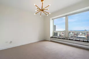 57 E Delaware Pl, Chicago, IL 60611 - Photo 25