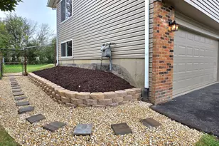 7665 W Sterling Dr, Frankfort, IL 60423 - Photo 19