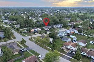 7665 W Sterling Dr, Frankfort, IL 60423 - Photo 17