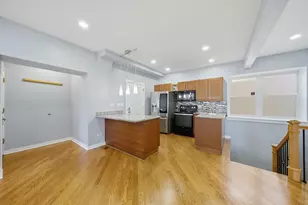 4304 N St Louis Ave, Chicago, IL 60618 - Photo 7