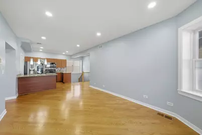 4304 N Saint Louis Avenue #1B, Chicago, IL 60618 - Photo 3