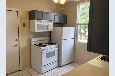 [Address not provided], Chicago, IL 60651 - Photo 5
