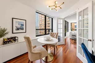222 E Pearson St, Chicago, IL 60611 - Photo 5