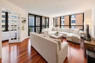 222 E Pearson St, Chicago, IL 60611 - Photo 7