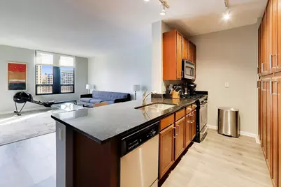 1255 S State Street #1807, Chicago, IL 60605 - Photo 9