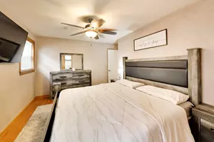 5652 S Parkside Ave, Chicago, IL 60638 - Photo 11