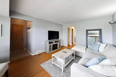 5652 S Parkside Avenue, Chicago, IL 60638 - Photo 3