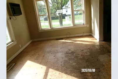 402 W Chestnut Street, Hoopeston, IL 60942 - Photo 7