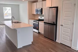 428 Lakeshore Ct, Saint Charles, IL 60174 - Photo 5