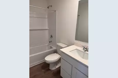 428 Lakeshore Court #428, Saint Charles, IL 60174 - Photo 15