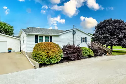 809 N Market Street, Watseka, IL 60970 - Photo 5