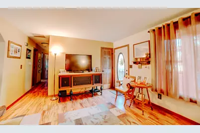 809 N Market Street, Watseka, IL 60970 - Photo 11