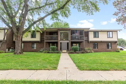 566 Somerset Lane #4, Crystal Lake, IL 60014 - Photo 1