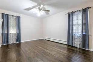 1195 Jeanette St, Des Plaines, IL 60016 - Photo 11