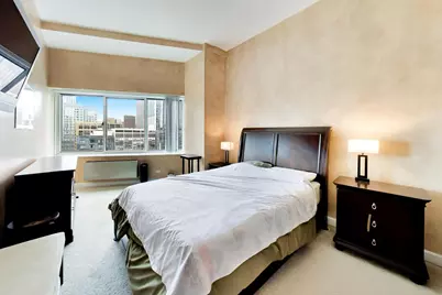 211 E Ohio Street #2902, Chicago, IL 60611 - Photo 15