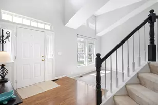 6233 Formoor Ln, Gurnee, IL 60031 - Photo 5