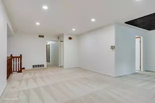 308 Pacific Dr, Bolingbrook, IL 60440 - Photo 9