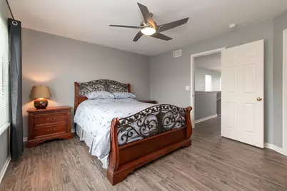 39719 N Warren Lane, Beach Park, IL 60083 - Photo 9