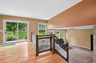 4708 N Burman Dr, Crystal Lake, IL 60014 - Photo 9