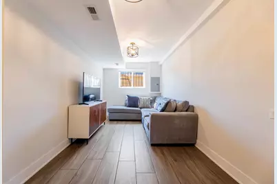 9154 S Luella Avenue, Chicago, IL 60617 - Photo 23