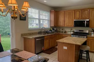 6096 Russell Dr, Hoffman Estates, IL 60192 - Photo 9