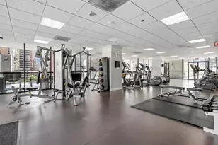 1122 N Clark St, Chicago, IL 60610 - Photo 11