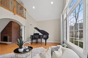 70 Forest Ave, Naperville, IL 60540 - Photo 9