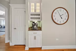 70 Forest Ave, Naperville, IL 60540 - Photo 17