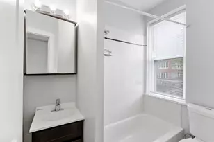 5860 N Kenmore Ave, Chicago, IL 60660 - Photo 9